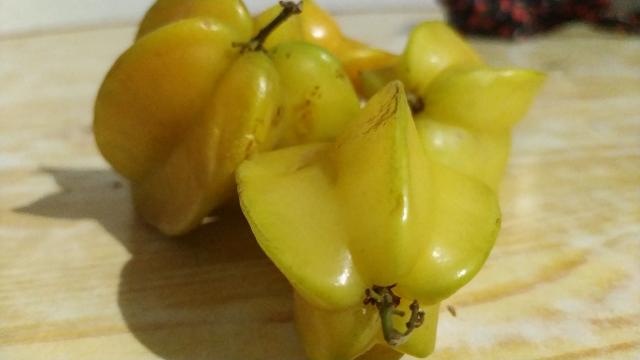 Carambola fruit/star fruit